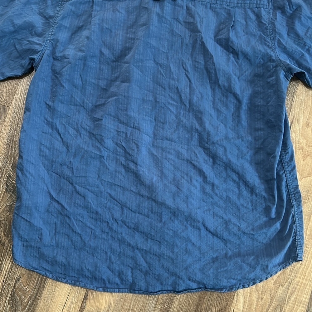 Royal Robbins denim blue color button front short sleeve shirt size large - Picture 10 of 15